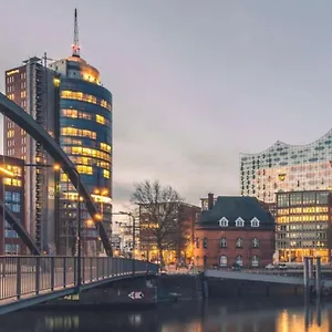 2 Shanghaiallee Hamburg